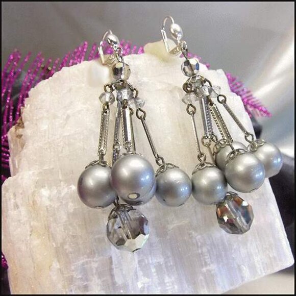 1950s Great Grey Pearl Crystal Chandelier Vintage Pierced Earrings - Picture 2 of 6